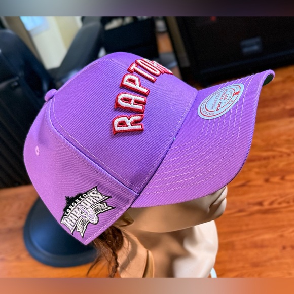 Gorgeous Raptors Cap!!! - Picture 2 of 7